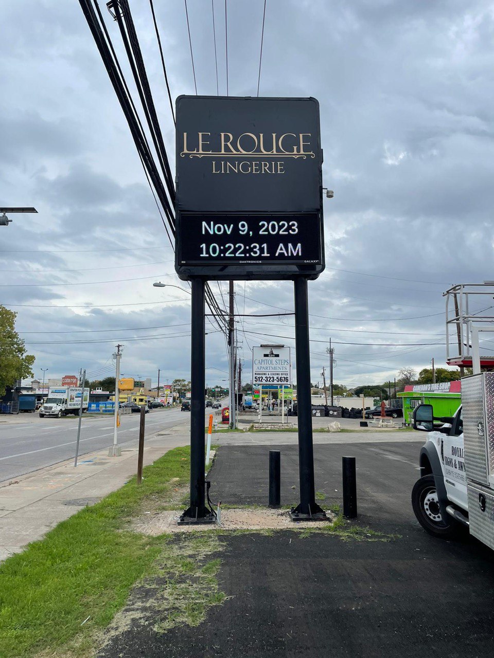 Coordinated digital signs & message centers signage